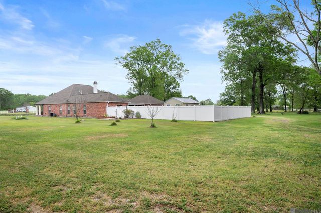 4011 Balmoral Dr, Jackson, LA 70748