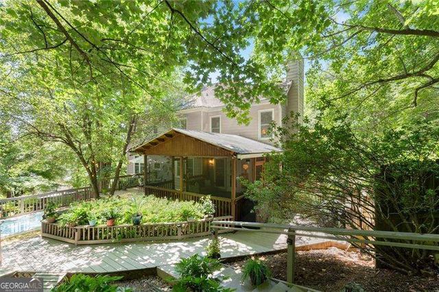 104 Caracas Drive, Woodstock, GA 30188