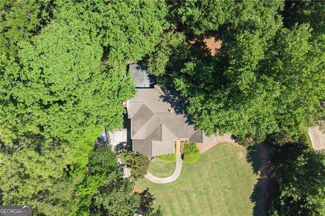 104 Caracas Drive, Woodstock, GA 30188