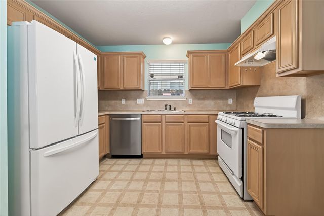 11034 Knobbley Oak Court, Houston, TX 77065