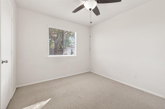 11034 Knobbley Oak Court, Houston, TX 77065