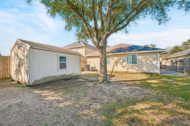 11034 Knobbley Oak Court, Houston, TX 77065