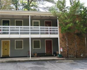 2890 Carriage Drive L, Winston-salem, NC 27106