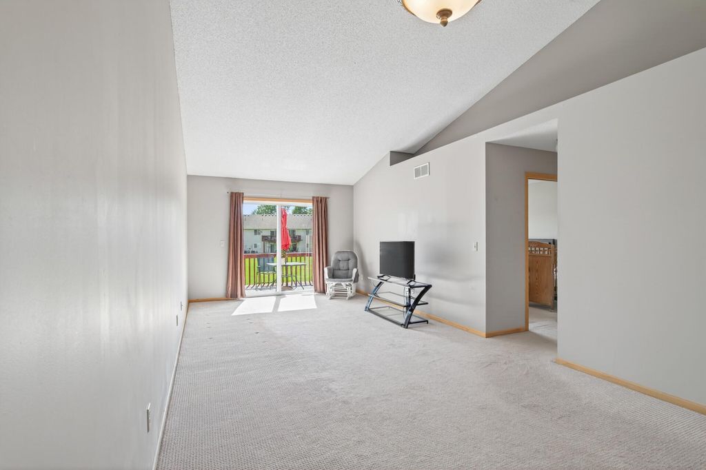 3724 131st Lane NW, Coon Rapids, MN 55448 — photo 5