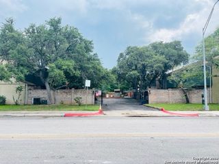 3678 Hidden Dr Apt 1103, San Antonio, TX 78217