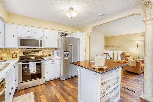 11132 100th Place N, Maple Grove, MN 55369