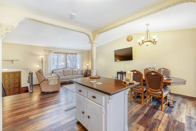 11132 100th Place N, Maple Grove, MN 55369