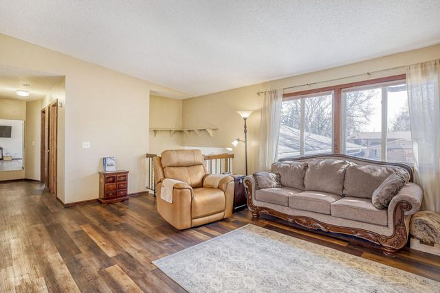 11132 100th Place N, Maple Grove, MN 55369