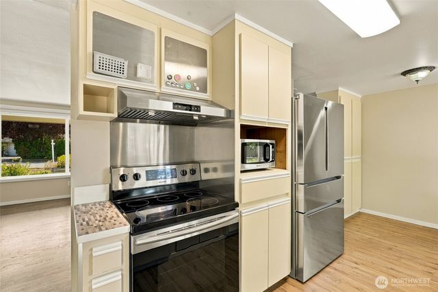 4813 190th Street SW, Lynnwood, WA 98036