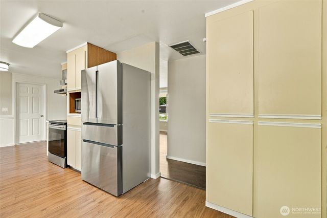 4813 190th Street SW, Lynnwood, WA 98036