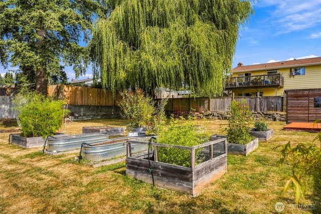4813 190th Street SW, Lynnwood, WA 98036