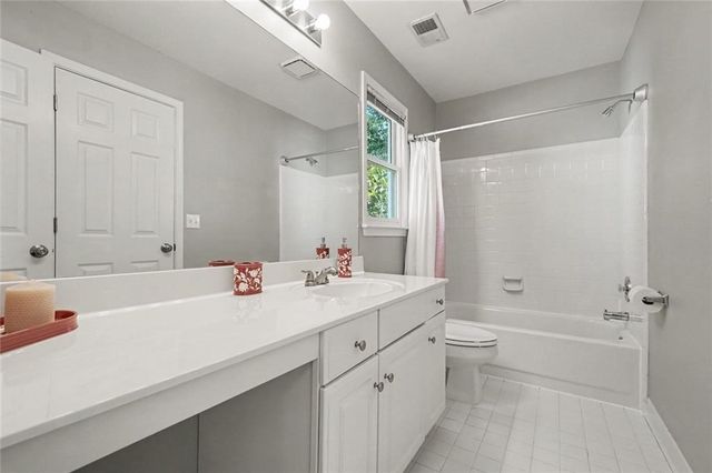 1049 Swaying Pines Trace, Marietta, GA 30066