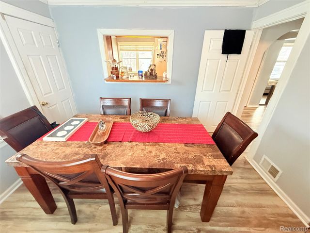 33526 Duncan, Fraser, MI 48026