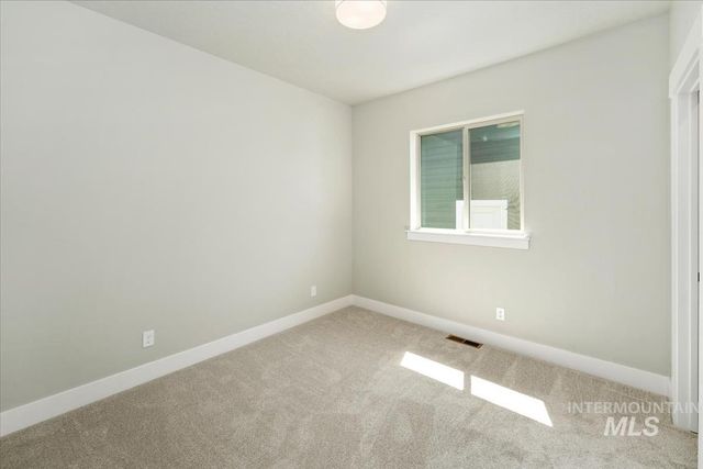 6616 N Good Dr, Eagle, ID 83629