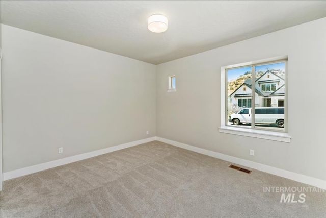 6616 N Good Dr, Eagle, ID 83629