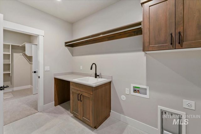 6616 N Good Dr, Eagle, ID 83629