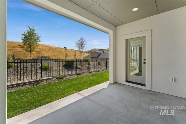 6616 N Good Dr, Eagle, ID 83629