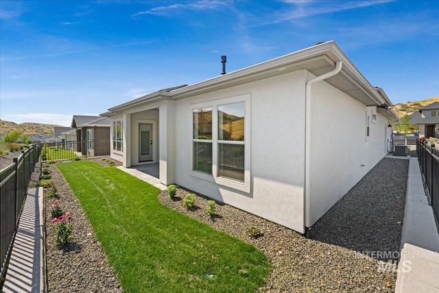 6616 N Good Dr, Eagle, ID 83629