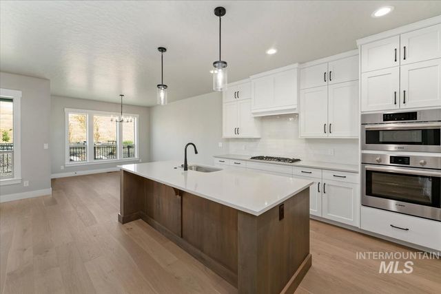6616 N Good Dr, Eagle, ID 83629