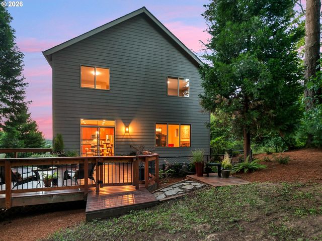 9801 Se NICHOLAS Dr, Happy Valley, OR 97086
