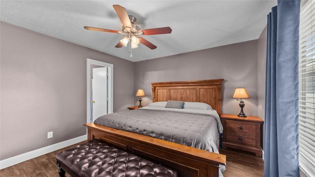 9906 Farrell Drive, Houston, TX 77070