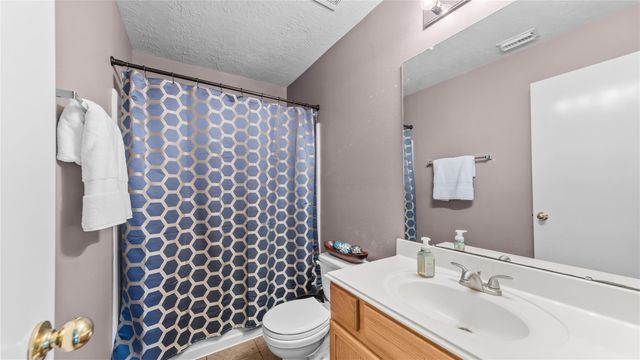 9906 Farrell Drive, Houston, TX 77070