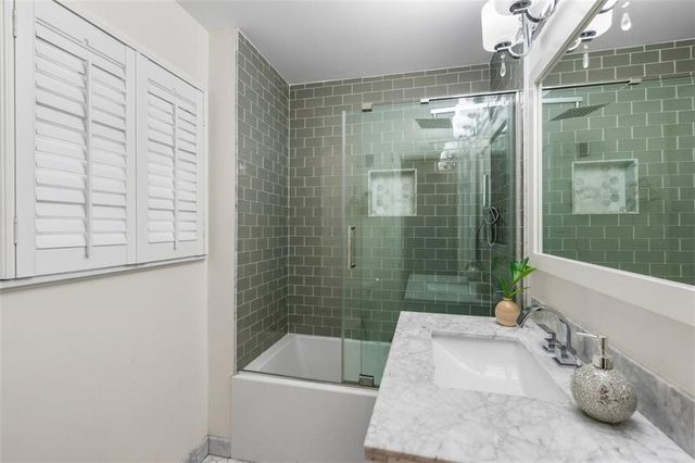 1231 W 70 Terrace, Kansas City, MO 64113