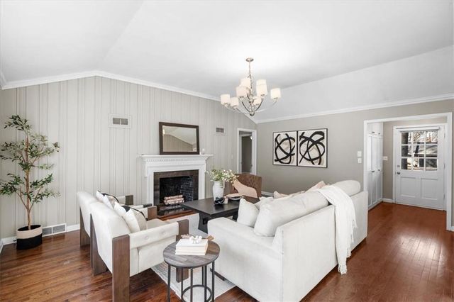 1231 W 70 Terrace, Kansas City, MO 64113