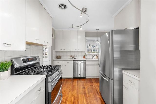 1231 W 70 Terrace, Kansas City, MO 64113