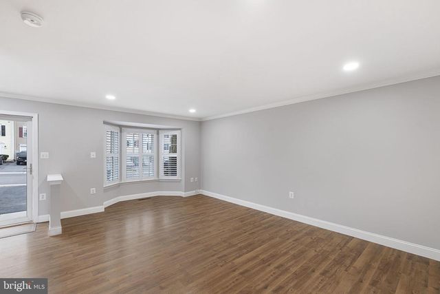 509 HUPPS HILL CT, Strasburg, VA 22657