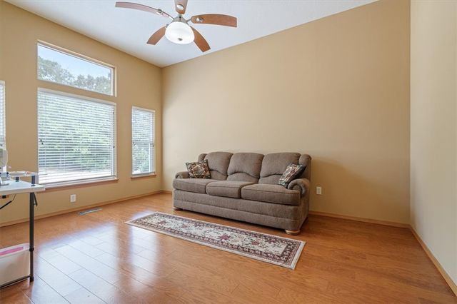 12 McKenzie Drive, Bella Vista, AR 72715
