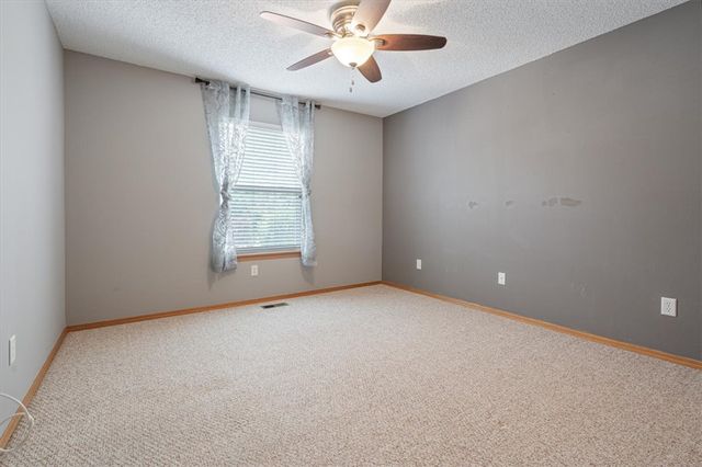 12 McKenzie Drive, Bella Vista, AR 72715