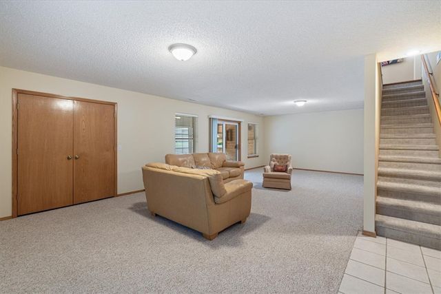 12 McKenzie Drive, Bella Vista, AR 72715