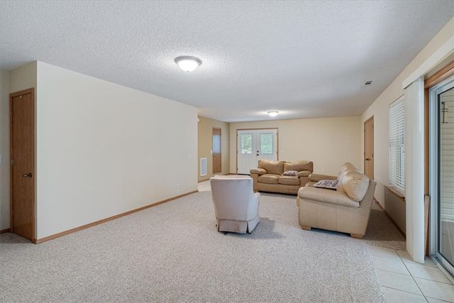 12 McKenzie Drive, Bella Vista, AR 72715