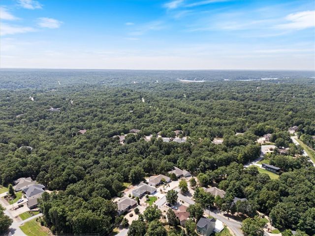 12 McKenzie Drive, Bella Vista, AR 72715