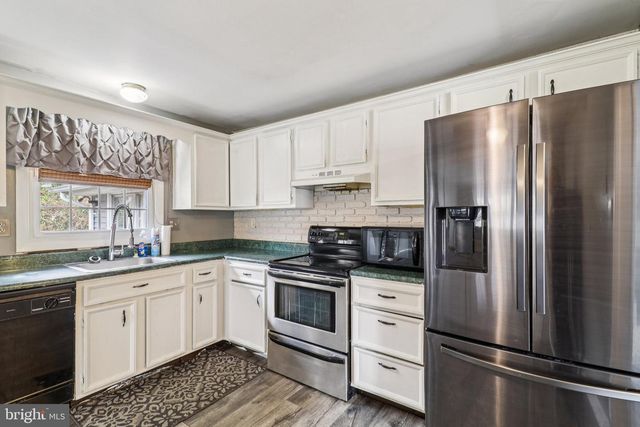 2709 PINEWOOD DR, Waldorf, MD 20601