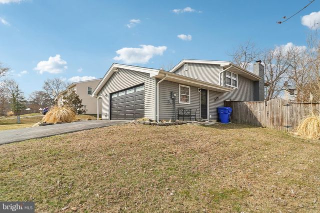 2709 PINEWOOD DR, Waldorf, MD 20601