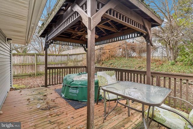 2709 PINEWOOD DR, Waldorf, MD 20601