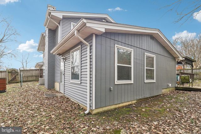 2709 PINEWOOD DR, Waldorf, MD 20601
