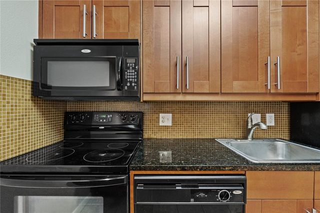 7685 Northcross DR 201, Austin, TX 78757