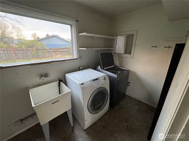 1203 Beach Avenue, Marysville, WA 98270