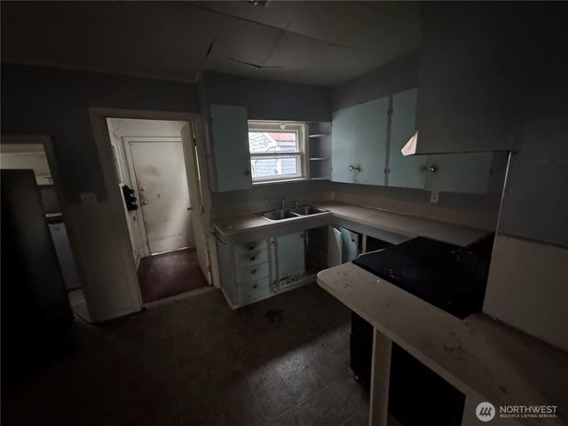 1203 Beach Avenue, Marysville, WA 98270