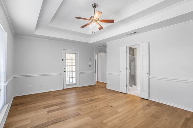 2942 Woodland Hills Drive, Grapevine, TX 76051