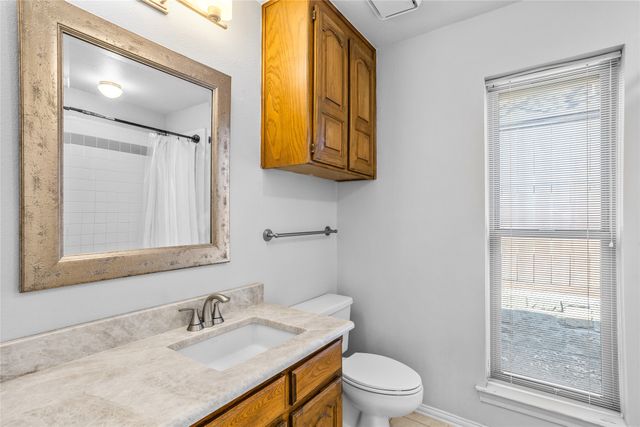 2942 Woodland Hills Drive, Grapevine, TX 76051