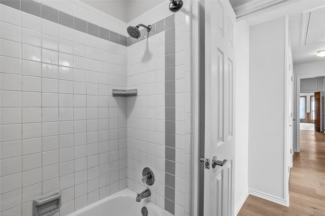 2942 Woodland Hills Drive, Grapevine, TX 76051