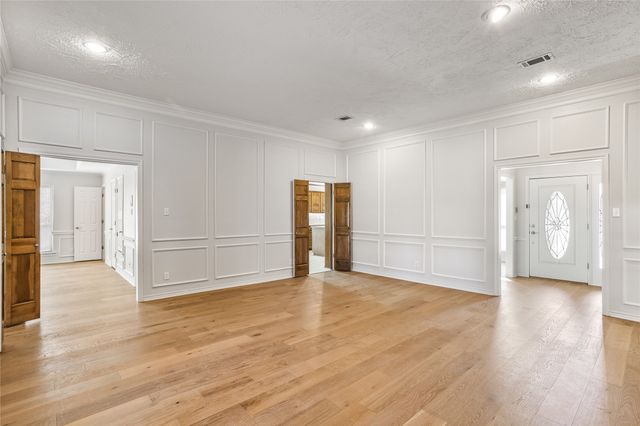 2942 Woodland Hills Drive, Grapevine, TX 76051