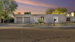 11815 APACHE Avenue NE, Albuquerque, NM 87112
