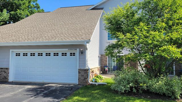 W197N17086 Stonewall DRIVE, Jackson, WI 53037