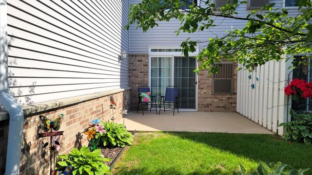 W197N17086 Stonewall DRIVE, Jackson, WI 53037
