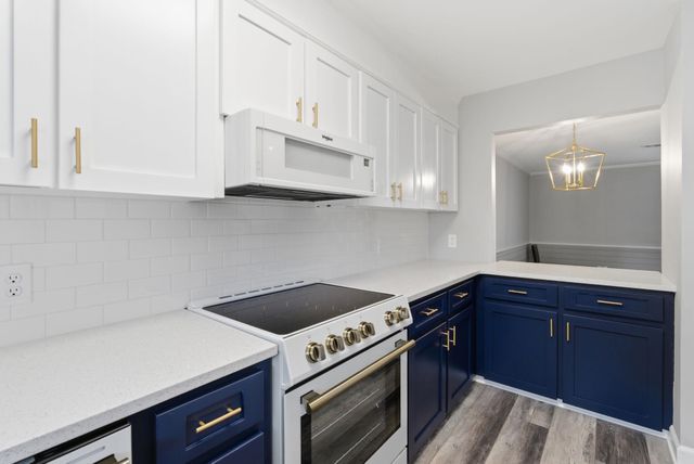 504 30th Ave N Apt 3, Myrtle Beach, SC 29577